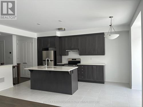 3034 Langdon Road, Oakville, ON - Indoor Photo Showing Kitchen With Upgraded Kitchen