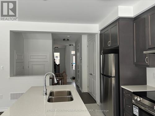 3034 Langdon Road, Oakville, ON - Indoor Photo Showing Kitchen With Double Sink