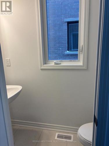 3034 Langdon Road, Oakville, ON - Indoor Photo Showing Bathroom