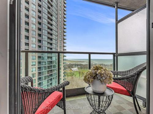 1701-231 Fort York Blvd, Toronto, ON - Outdoor With Exterior