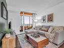 1701-231 Fort York Blvd, Toronto, ON  - Indoor Photo Showing Living Room 