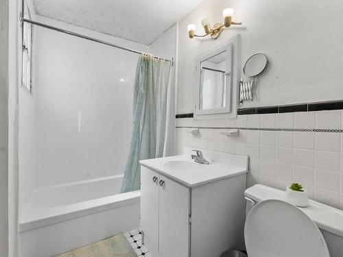 Bathroom - 1256  - 1258 Rue Stephens, Montréal (Verdun/Île-Des-Soeurs), QC - Indoor Photo Showing Bathroom