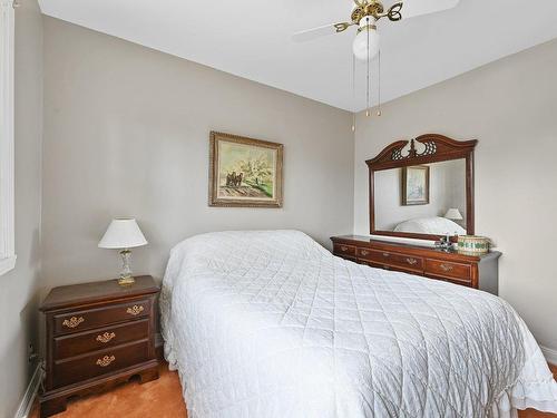 Bedroom - 195 34E Rue O., Venise-En-Québec, QC - Indoor Photo Showing Bedroom