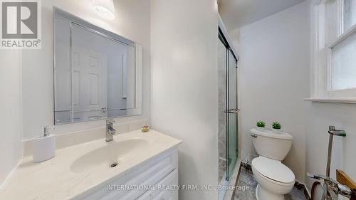 188 Pleasant Avenue, Toronto, ON - Indoor Photo Showing Bathroom