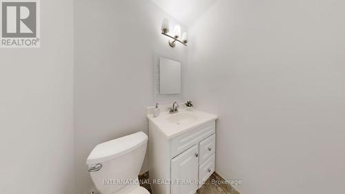 188 Pleasant Avenue, Toronto, ON - Indoor Photo Showing Bathroom