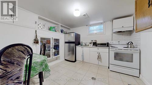 188 Pleasant Avenue, Toronto, ON - Indoor Photo Showing Kitchen