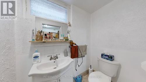 188 Pleasant Avenue, Toronto, ON - Indoor Photo Showing Bathroom