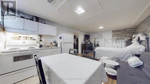 188 Pleasant Avenue, Toronto, ON - Indoor Photo Showing Kitchen