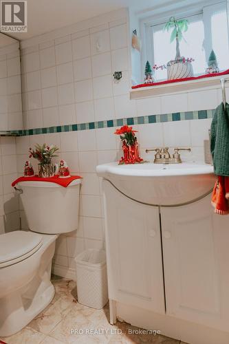 183 Livingstone Avenue W, Toronto, ON - Indoor Photo Showing Bathroom