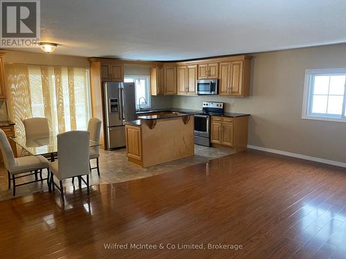 730 Marl Lake Rd 7 Road, Brockton, ON - Indoor Photo Showing Kitchen