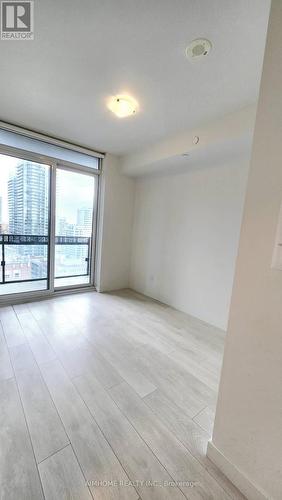 1510 - 8 Eglinton Avenue E, Toronto, ON - Indoor Photo Showing Other Room