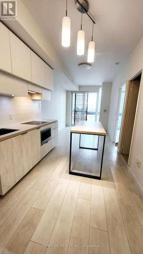 1510 - 8 Eglinton Avenue E, Toronto, ON - Indoor Photo Showing Kitchen