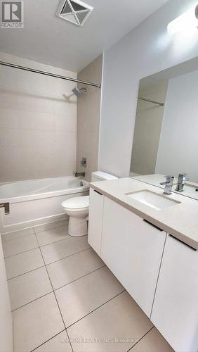 1510 - 8 Eglinton Avenue E, Toronto, ON - Indoor Photo Showing Bathroom