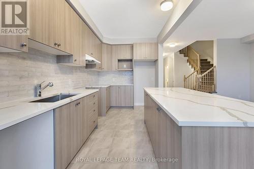 176 Robert Perry Street, North Grenville, ON - Indoor Photo Showing Kitchen With Upgraded Kitchen