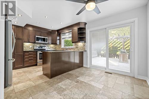 124 Sai Crescent, Ottawa, ON - Indoor Photo Showing Kitchen With Upgraded Kitchen