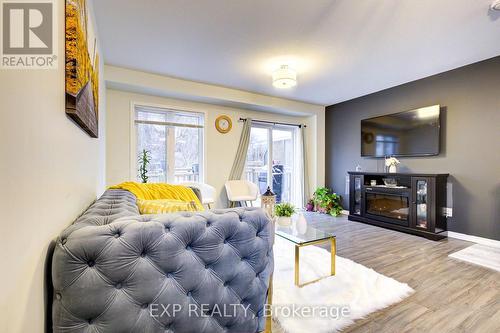 30 - 350 Dundas Street S, Cambridge, ON - Indoor Photo Showing Living Room