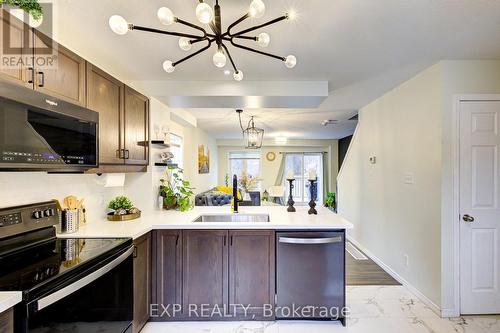 30 - 350 Dundas Street S, Cambridge, ON - Indoor Photo Showing Kitchen With Upgraded Kitchen