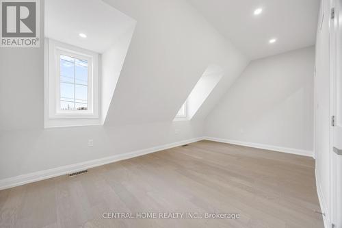 2946 Elgin Mills Road E, Markham, ON - Indoor Photo Showing Other Room