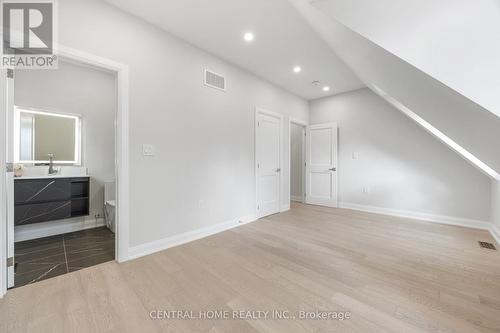 2946 Elgin Mills Road E, Markham, ON - Indoor Photo Showing Other Room