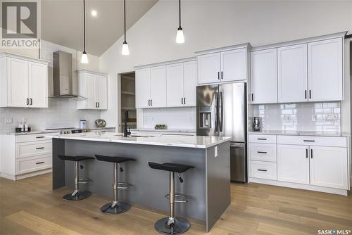 323 Woolf Bay, Saskatoon, SK - Indoor Photo Showing Kitchen With Upgraded Kitchen