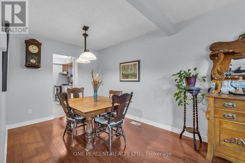 2533 Autumn Hill Crescent, Ottawa, ON - Indoor Photo Showing Dining Room