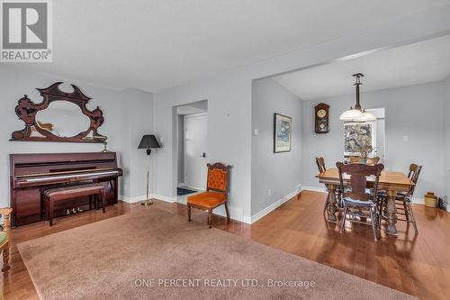 2533 Autumn Hill Crescent, Ottawa, ON - Indoor