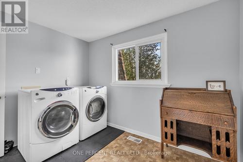 2533 Autumn Hill Crescent, Ottawa, ON - Indoor Photo Showing Laundry Room