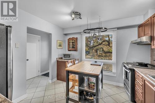 2533 Autumn Hill Crescent, Ottawa, ON - Indoor Photo Showing Kitchen