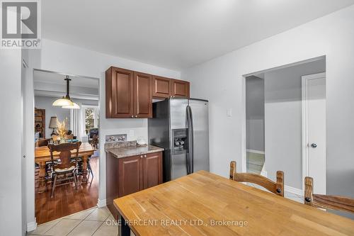 2533 Autumn Hill Crescent, Ottawa, ON - Indoor