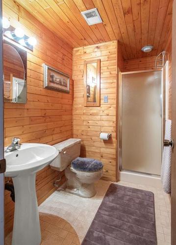 35 Syracuse Crescent, Winnipeg, MB - Indoor Photo Showing Bathroom