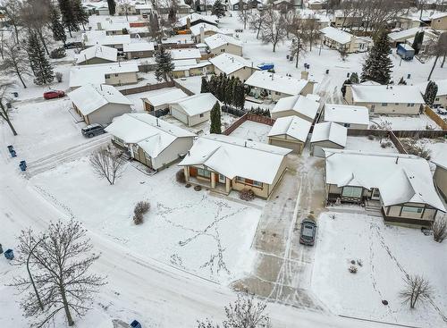 35 Syracuse Crescent, Winnipeg, MB - Outdoor With View