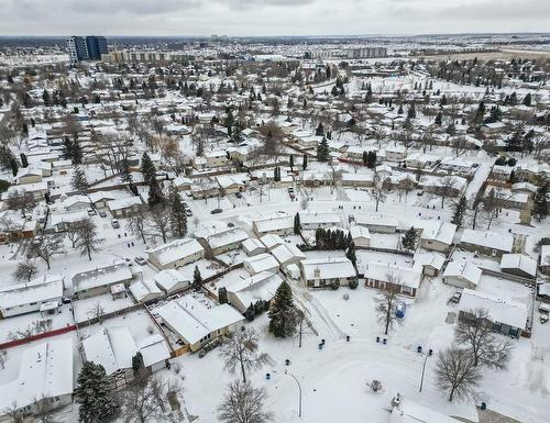 35 Syracuse Crescent, Winnipeg, MB - Outdoor With View