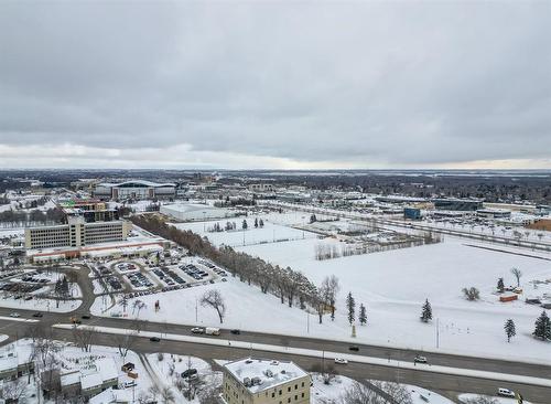 35 Syracuse Crescent, Winnipeg, MB - Outdoor With View