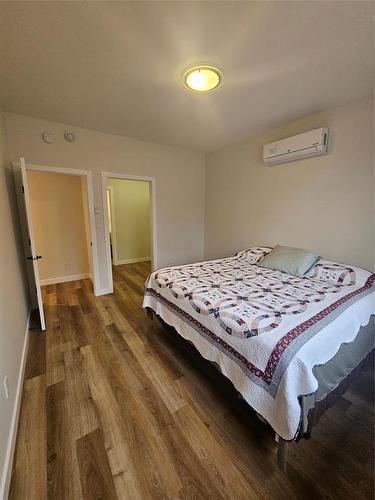 B 130 Pleasant Valley Drive, Pelican Lake, MB - Indoor Photo Showing Bedroom