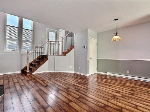 Living room - A-222 Rue Sandy, Sainte-Sophie, QC - Indoor Photo Showing Other Room