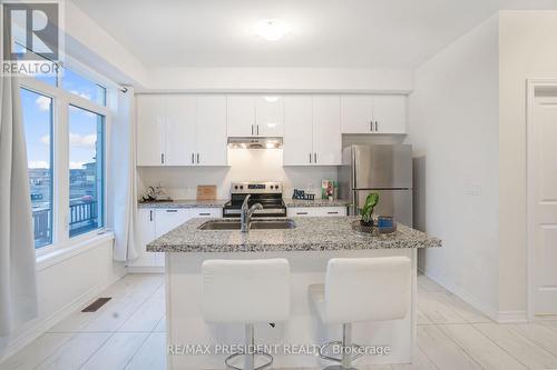 408 Tim Manley Avenue, Caledon, ON - Indoor Photo Showing Kitchen With Double Sink