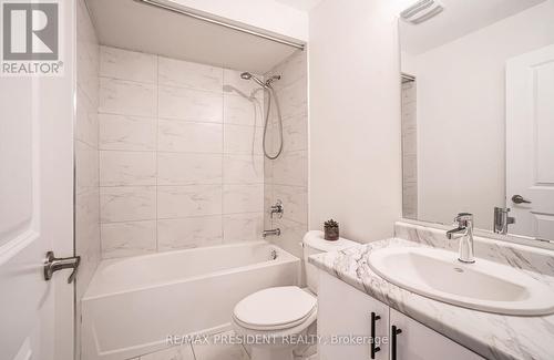 408 Tim Manley Avenue, Caledon, ON - Indoor Photo Showing Bathroom