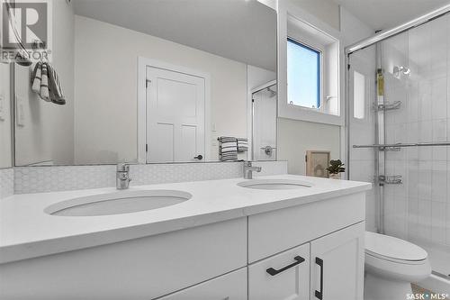 2019 Stilling Lane, Saskatoon, SK - Indoor Photo Showing Bathroom