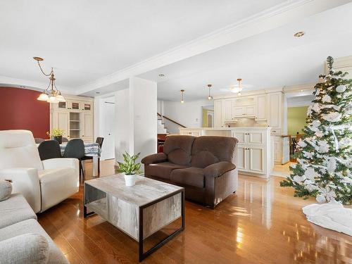 Living room - 890  - 894 Ch. Bellevue O., Cap-Saint-Ignace, QC - Indoor Photo Showing Living Room