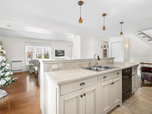 Kitchen - 890  - 894 Ch. Bellevue O., Cap-Saint-Ignace, QC - Indoor Photo Showing Kitchen With Double Sink