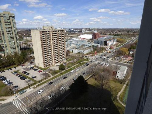 2002-1555 Finch Ave E, Toronto, ON - Outdoor With View