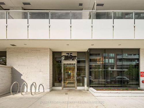 Ph108-75 Canterbury Pl, Toronto, ON - Indoor