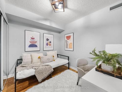 3005-4968 Yonge St, Toronto, ON - Indoor Photo Showing Bedroom