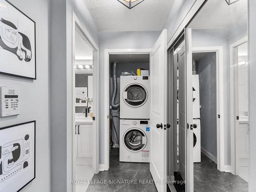 3005-4968 Yonge St, Toronto, ON - Indoor Photo Showing Laundry Room