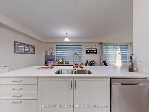 61 Sundin Dr, Haldimand, ON - Indoor Photo Showing Kitchen With Double Sink