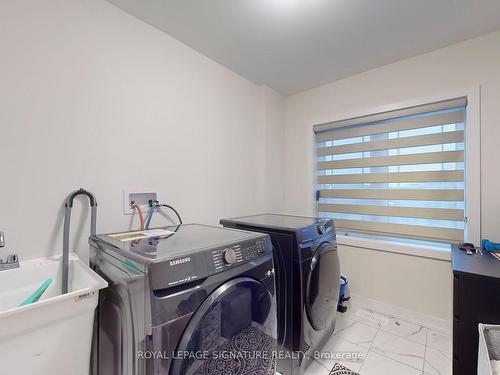 61 Sundin Dr, Haldimand, ON - Indoor Photo Showing Laundry Room