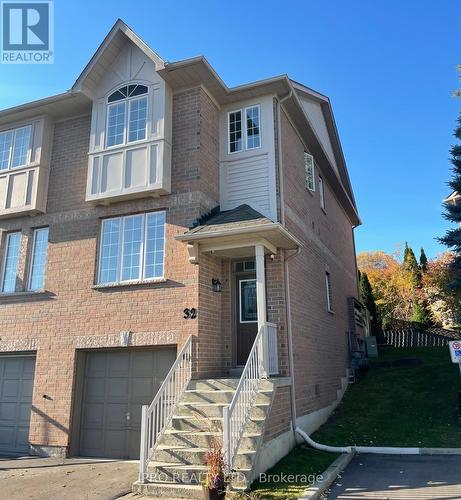 16 - 32 Palomino Trail, Halton Hills, ON - Outdoor