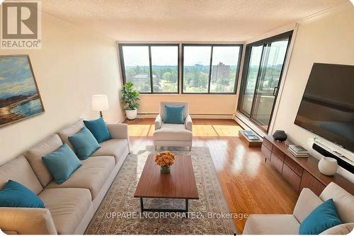 1205 - 415 Greenview Avenue, Ottawa, ON - Indoor Photo Showing Living Room