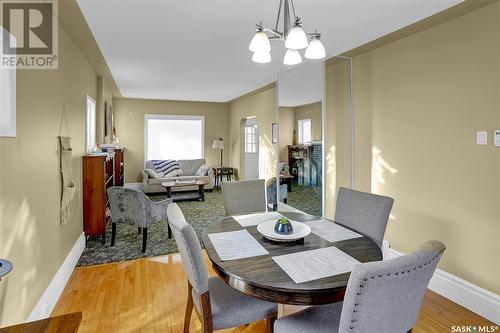 915 1St Avenue Ne, Moose Jaw, SK - Indoor Photo Showing Dining Room