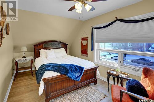 915 1St Avenue Ne, Moose Jaw, SK - Indoor Photo Showing Bedroom